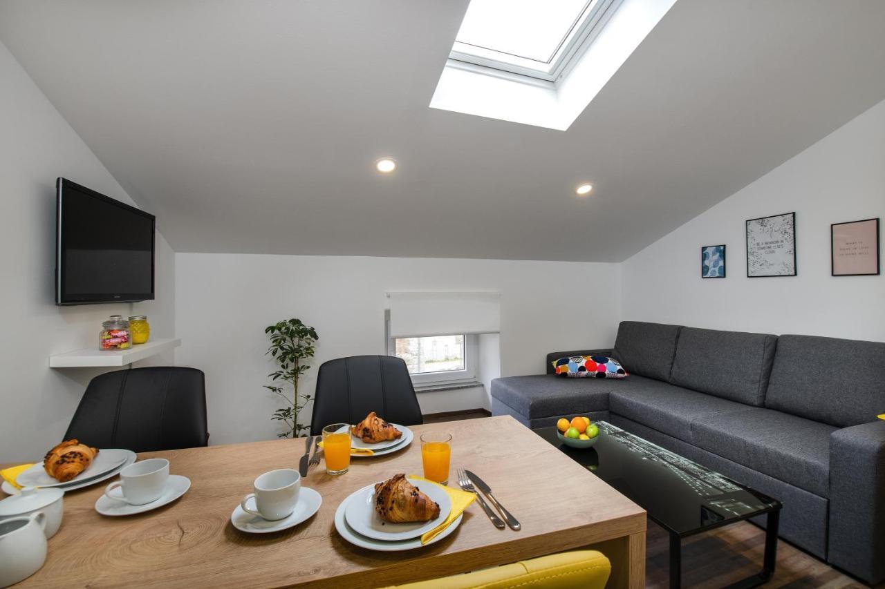 Hana - Attic Apartment In City Center Пула Екстериор снимка